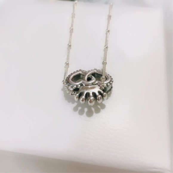 🛒Pandora Crown Hearts Pendant Necklace - Picture 5 of 6